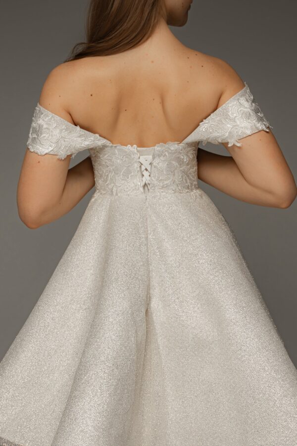 Short Lace Wedding Dress Aditi - Image 7