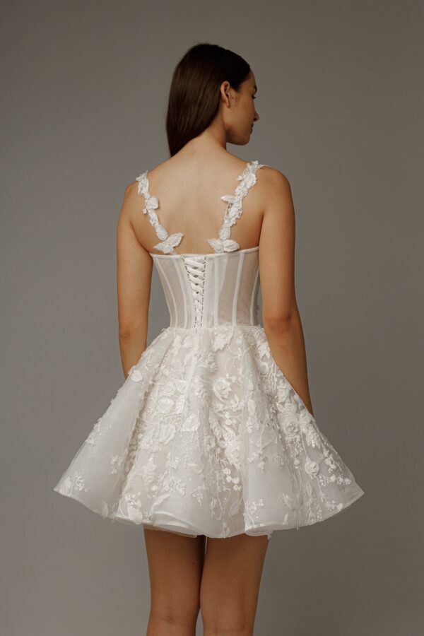 Short Floral Lace Wedding Dress Selkie - Image 8