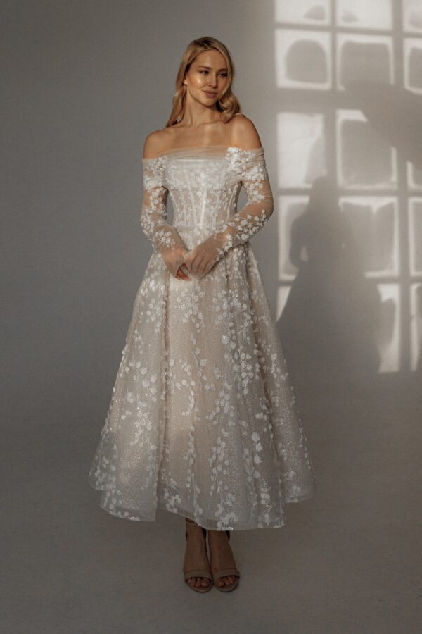 Floral Lace Wedding Dress Betty with Detachable Bolero - Image 6