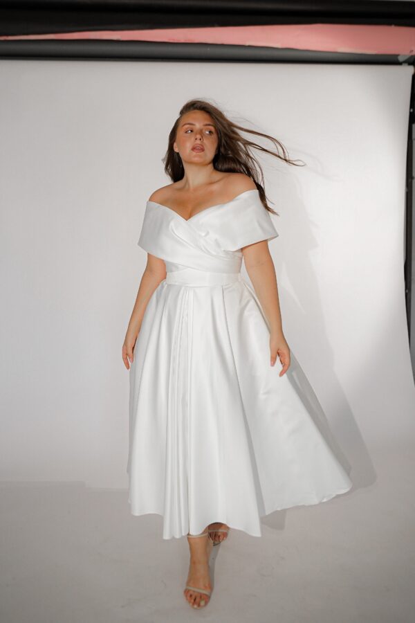 Light ivory Satin Midi Wedding Dress Cameron - Image 17