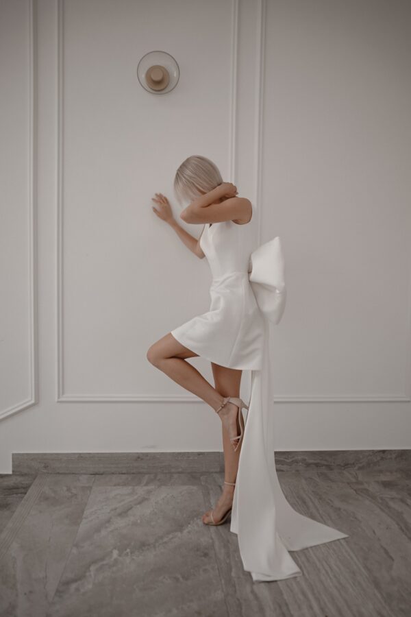 Light ivory Short Wedding Dress Tofa with Huge Bow - Image 14