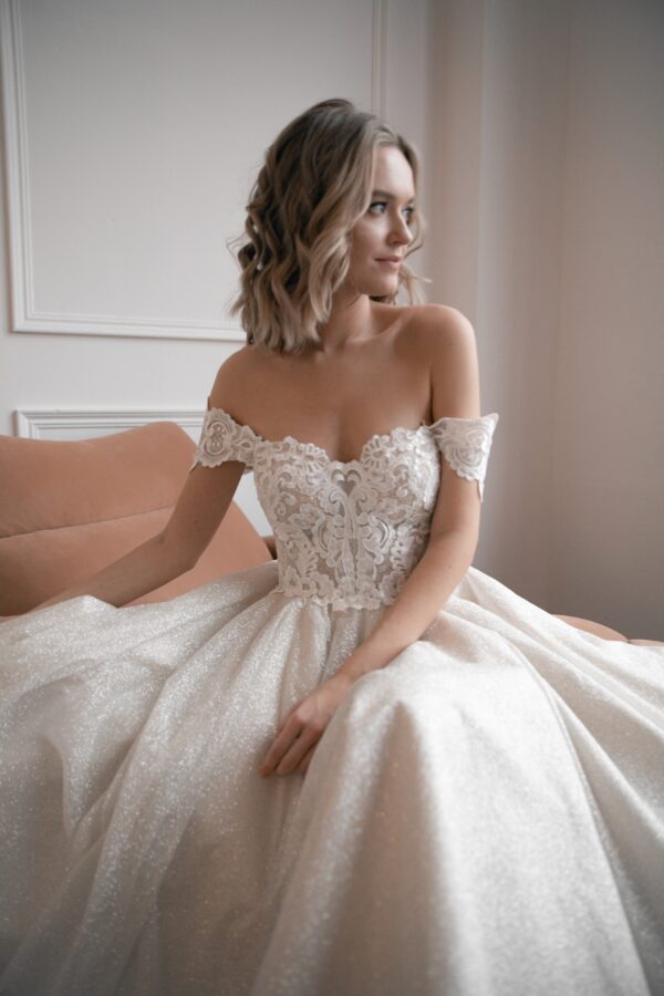 Tea Length Lace Wedding Dress Elise - Image 2