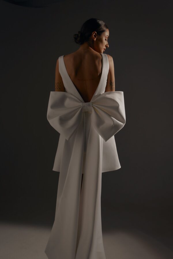Light ivory Short Wedding Dress Tofa with Huge Bow - Image 6
