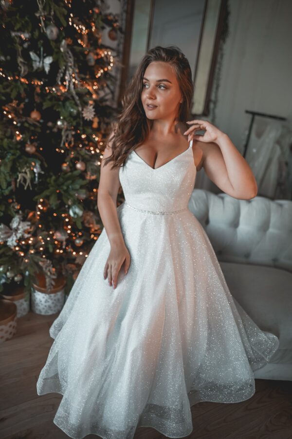 Plus Size Shiny Wedding & Evening Dress Heist Midi - Image 6