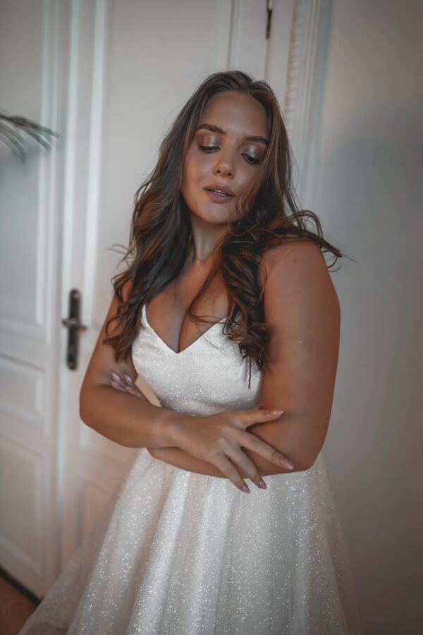Plus Size Shiny Wedding & Evening Dress Heist Midi - Image 4