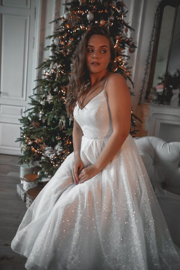 Plus Size Shiny Wedding & Evening Dress Heist Midi - Image 9