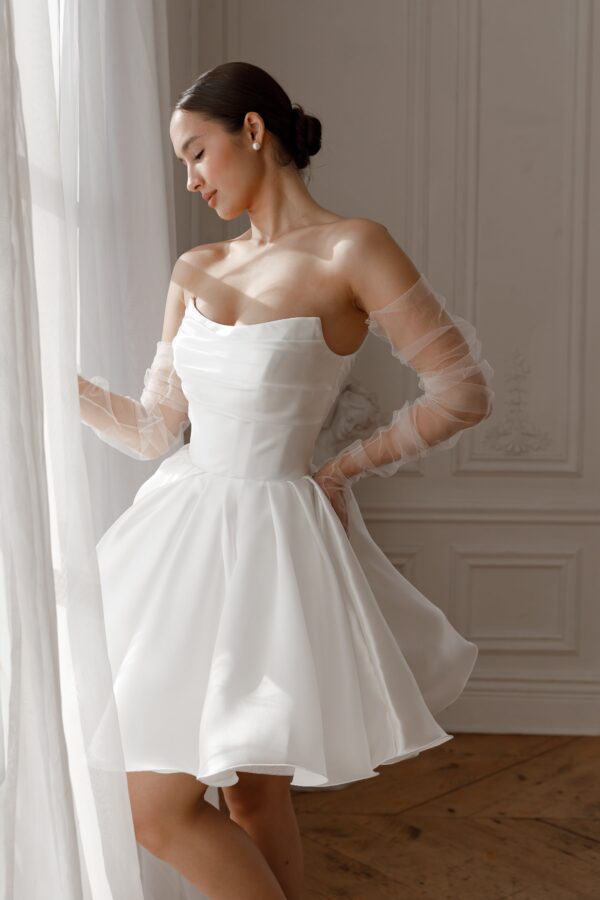 Short Wedding Dress Fiorelia with Detachable Straps - Image 8